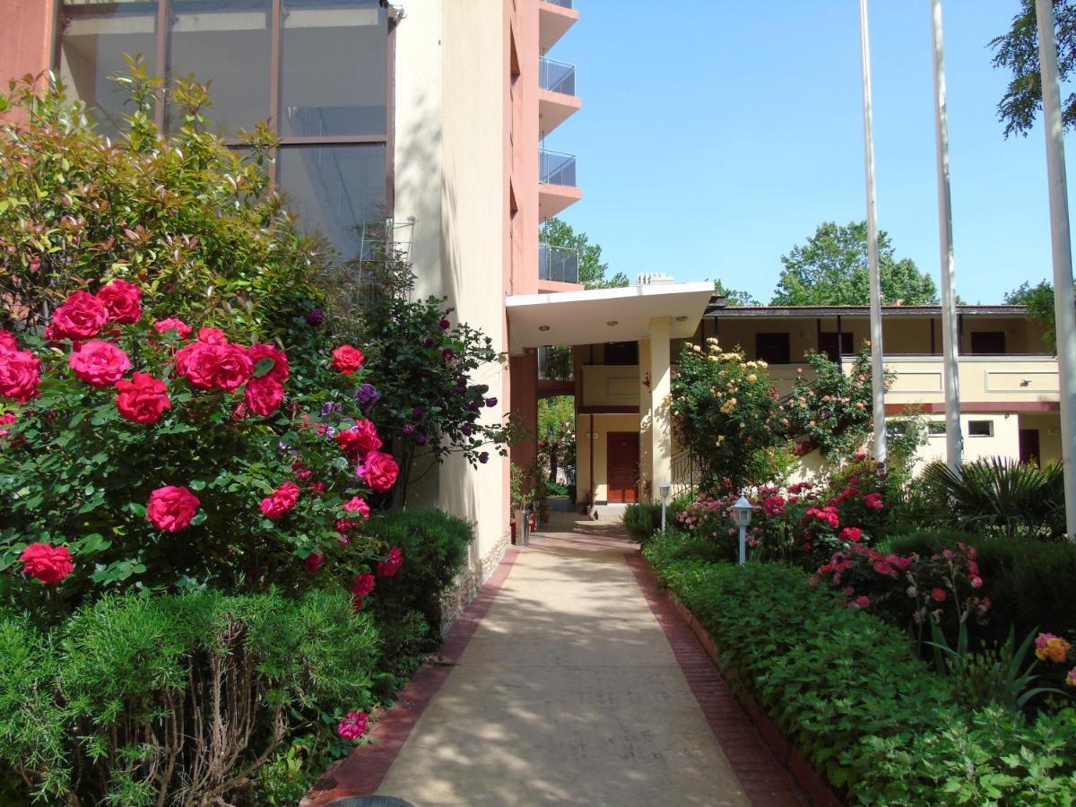 סאני ביץ' Jupiter Hotel מראה חיצוני תמונה