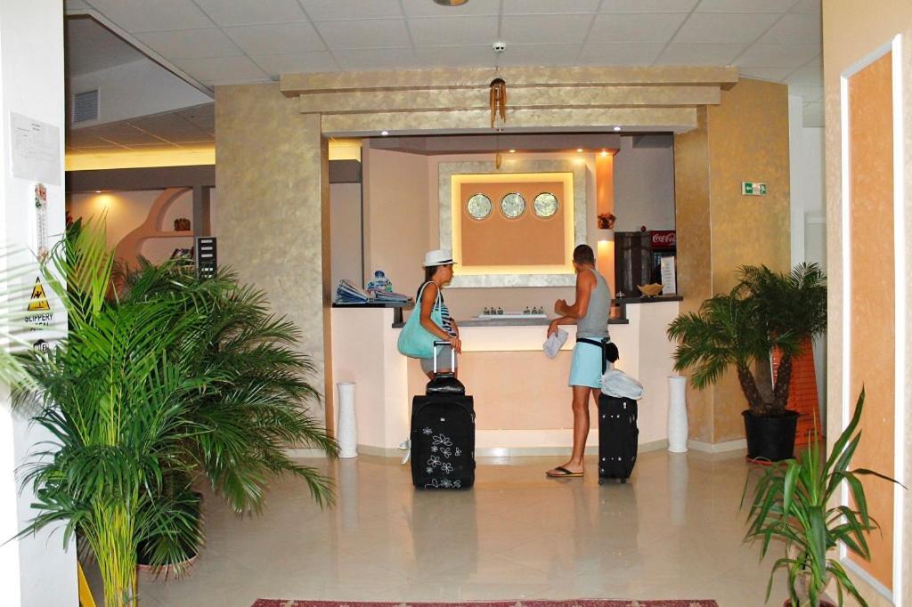 סאני ביץ' Jupiter Hotel מראה חיצוני תמונה