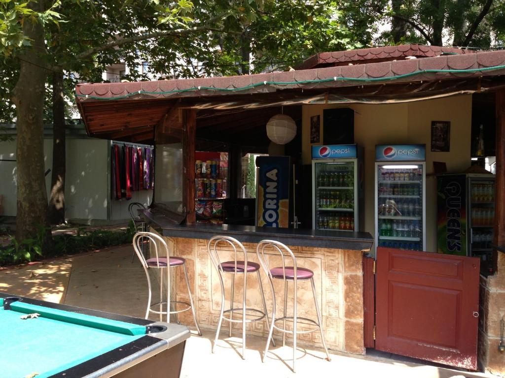 סאני ביץ' Jupiter Hotel מראה חיצוני תמונה